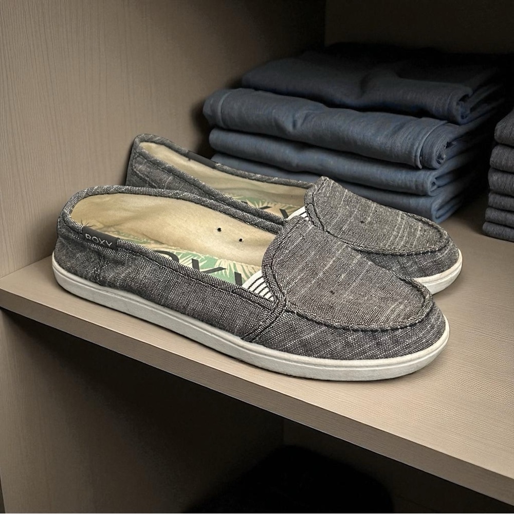 Roxy Women’s Slip-On Casual Shoes Gray Chambray Canvas Sneakers Size 7.5
